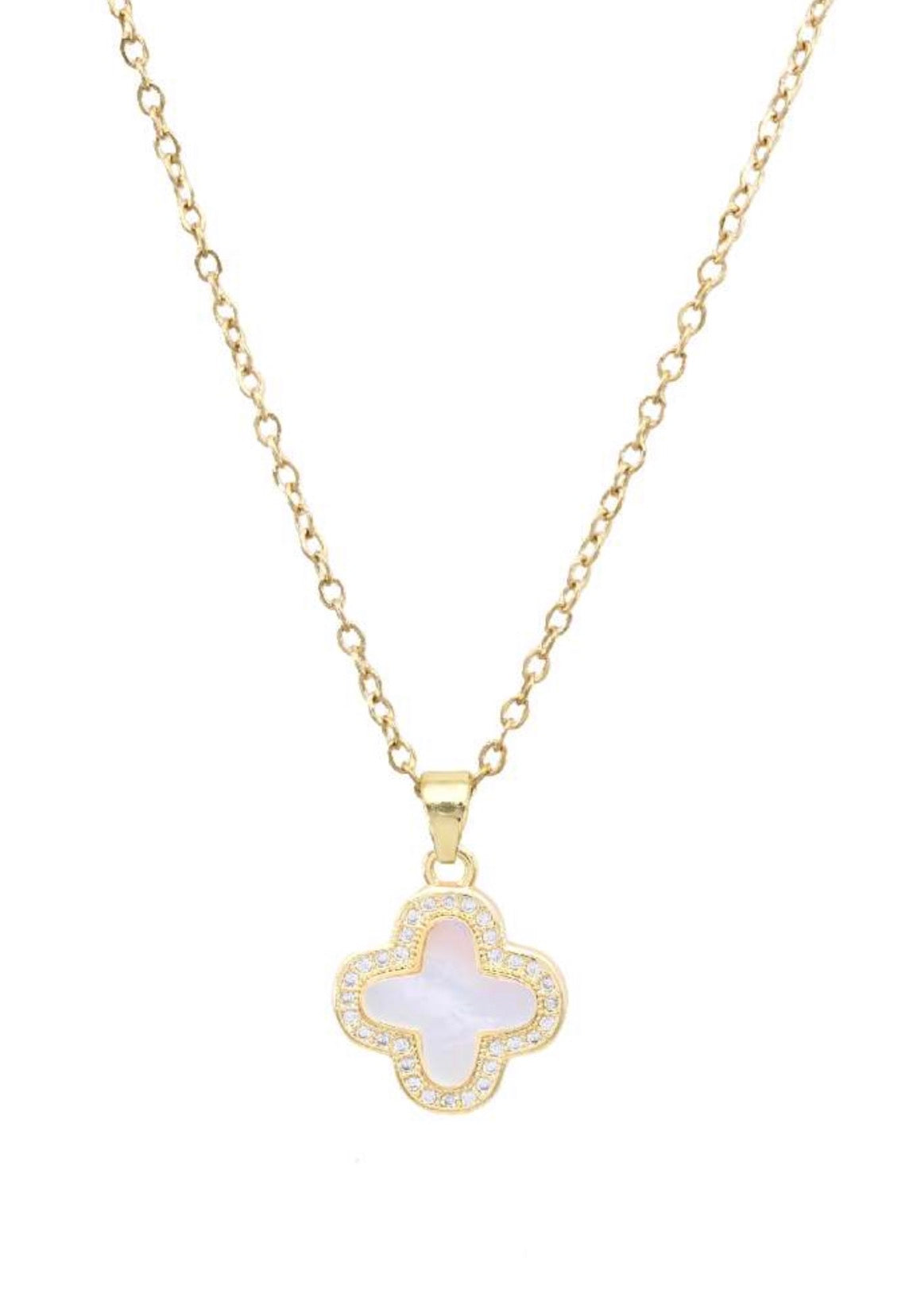 Mother pearl clover necklace