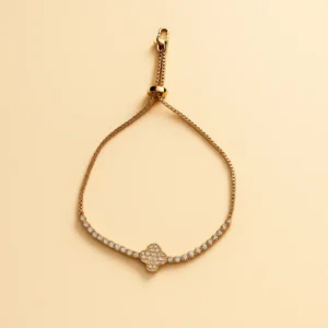 Single Clover With Stones